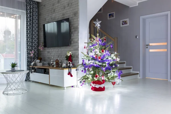 Verlichte Kerstboom Bij Woonkamer — Stockfoto