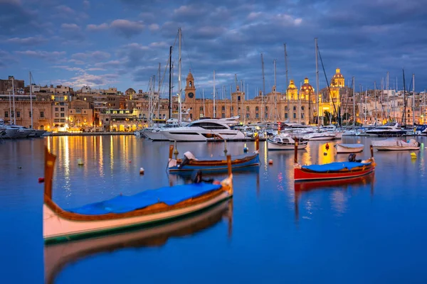 Hermosa Arquitectura Del Puerto Deportivo Birgu Atardecer Malta —  Fotos de Stock