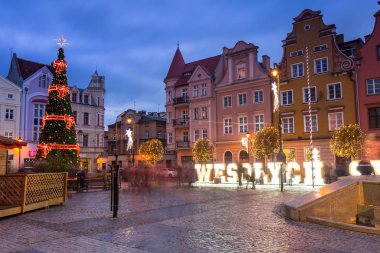 Grudziadz, Polonya 'nın pazar yerinde güzel noel süslemeleri