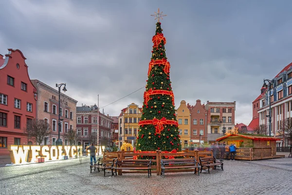 Hermoso Árbol Navidad Wesolych Swiat Feliz Navidad Polaco Signo Plaza —  Fotos de Stock