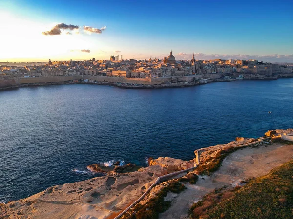 Bela Paisagem Aérea Costa Rochosa Sliema Malta — Fotografia de Stock