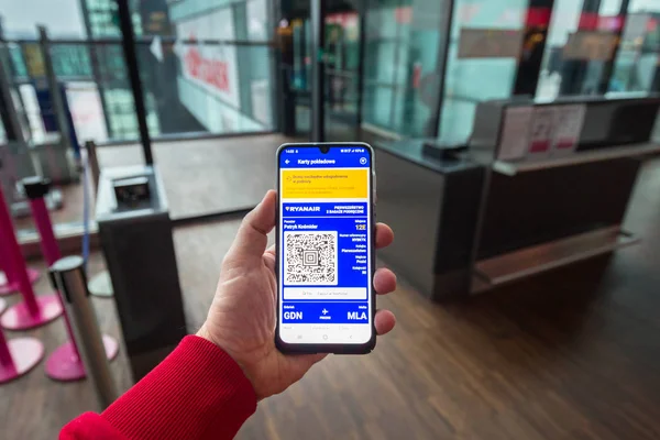 Gdansk Poland January 2020 Man Hand Smartphone Boarding Card Polish — 스톡 사진