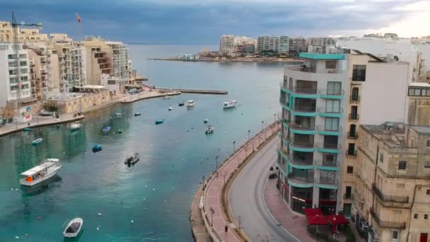 Julian Malta Stycznia 2019 Krajobraz Zatoki Spinola Julian Malcie Tradycyjnymi — Wideo stockowe