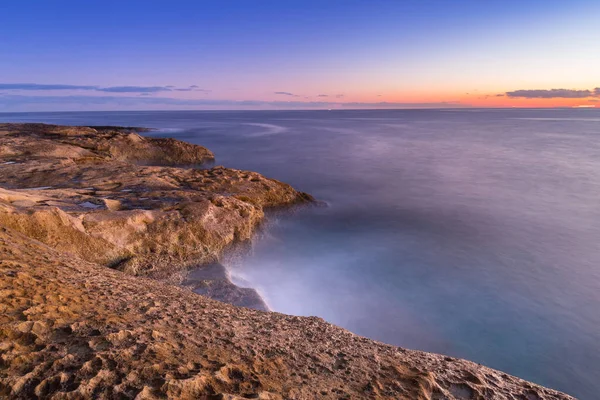 Costa Rocosa Malta Mar Mediterráneo Amanecer — Foto de Stock