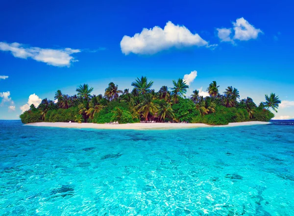 Isola Tropicale Delle Maldive Sull Oceano Indiano — Foto Stock