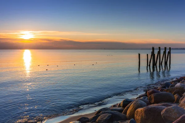 Красивый Восход Солнца Над Спокойным Балтийским Морем Польше — стоковое фото