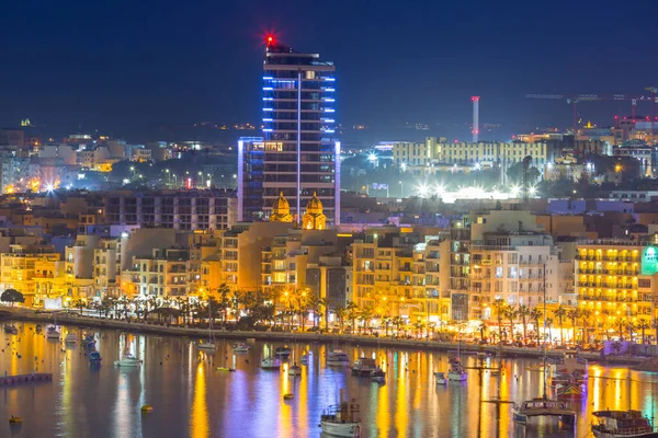 Sliema Málta 2020 Január Sliema Város Kikötőjének Építészete Éjszaka Málta — Stock Fotó