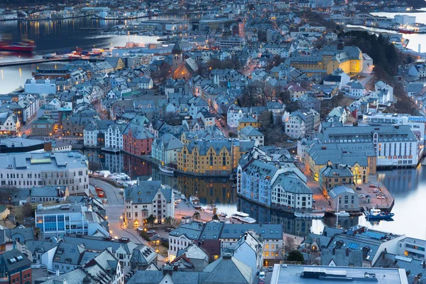 Scenario Della Città Alesund Sul Mar Norvegese Tramonto Norvegia — Foto Stock