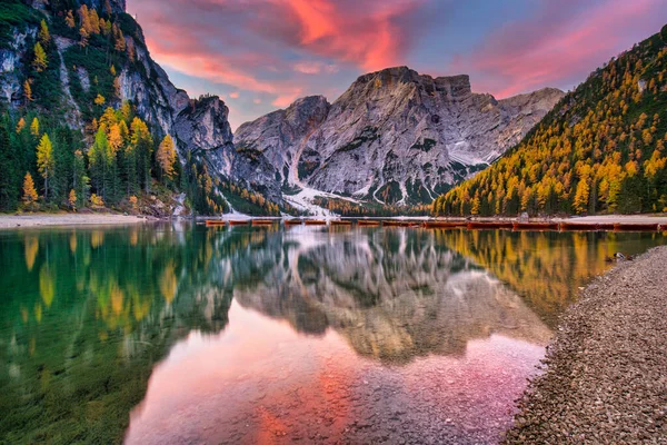 Lago Braies Seekofel Csúcs Napkeltekor Dolomitok Olaszország — Stock Fotó
