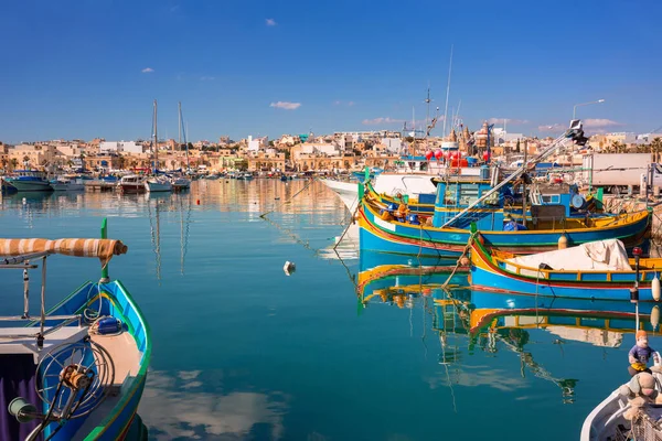 Łodzie Rybackie Śródziemnomorskiej Wiosce Marsaxlokk Malta — Zdjęcie stockowe