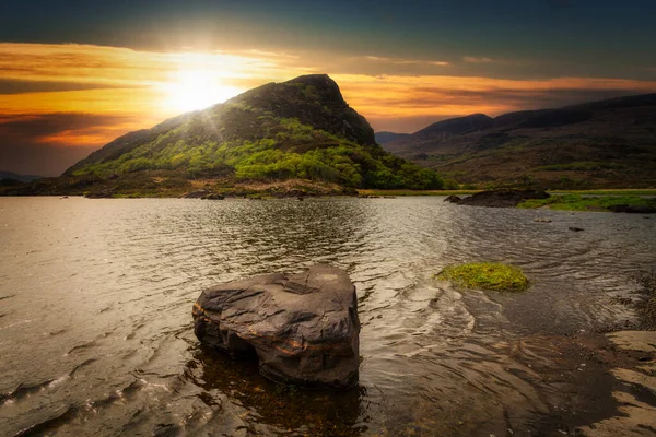 Schöne Landschaft Des Killarney Sees Bei Sonnenuntergang Der Grafschaft Kerry — Stockfoto