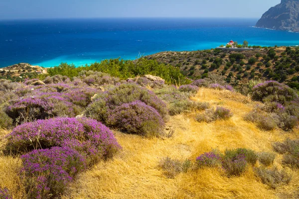 希腊克里特岛美丽的海岸线 有蓝色泻湖 — 图库照片