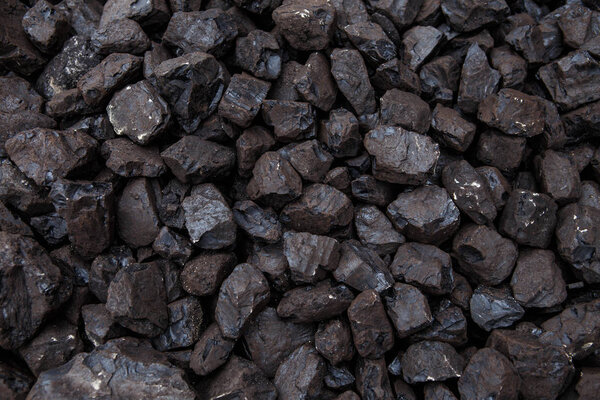 Куча бурого угля
