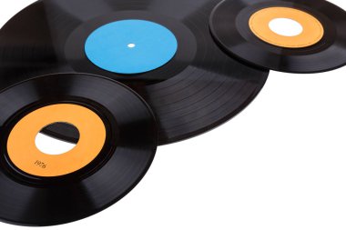 Beyaz arka plan üzerinde izole eski gramofon vinil kayıtlar