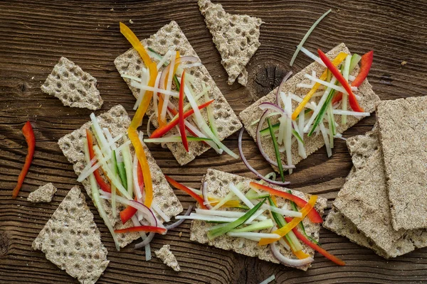 Healthy sandwiches with fresh vegetables. Breakfast toasts — Stock Photo, Image