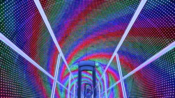 Веселка світла тунель — стокове відео