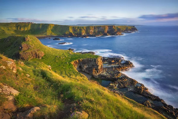 Portnaboe bay and North Antrim Cliff from Great Stookan, Giants Causeway, UK — Stock Photo, Image