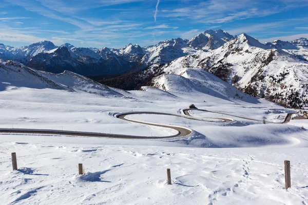 Sneeuwlandschap Passo Giau, Dolomieten, Italië — Stockfoto