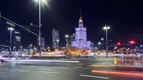 Night timelapse of a busy cross road in Warsaw, Poland — Stock video