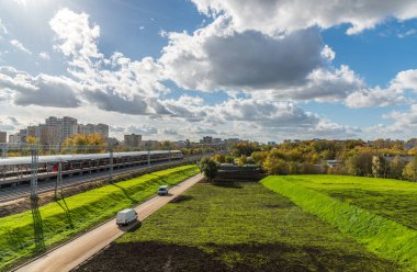 Moscow, Rusya Federasyonu-Ekim 01.2016. Likhobory - Moskova Merkezi halkası üzerinde istasyonu yakınındaki Cityscape