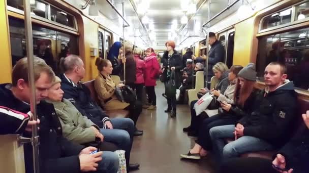 Moscow, Russia-October 9.2016. Passengers traveling in retro subway car — Stock Video