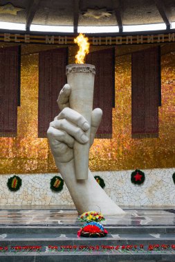 Volgograd, Rusya Federasyonu - Kasım 2.2016. Eternal flame Hall içinde Mamayev Kurgan üzerinde askeri zafer,