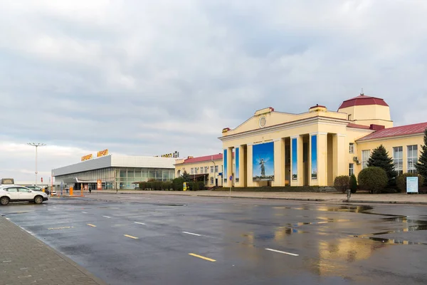 Volgograd, Rússia - 4 de novembro. 2016. Terminais A e B no Aeroporto de Gumrak — Fotografia de Stock