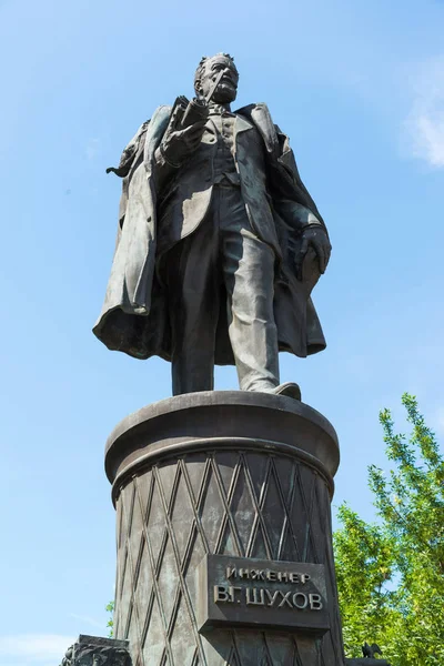 Moscow, Russia - June 02.2016. Monument engineer Shukhov on Sretensky Boulevard — Stock Photo, Image