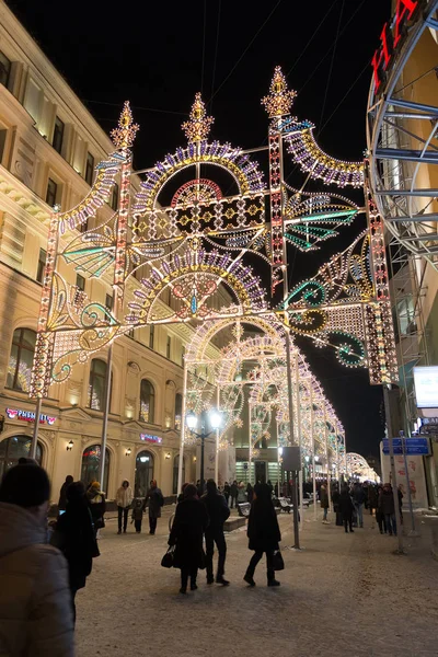 Moskwa, Rosja - stycznia 10.2016. Festiwal - Boże Narodzenie światła - na Nikolskaya street — Zdjęcie stockowe