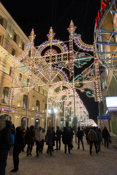 Moscow, Russia - January 10.2016. Festival - Christmas light - on Nikolskaya street — Stock Photo, Image