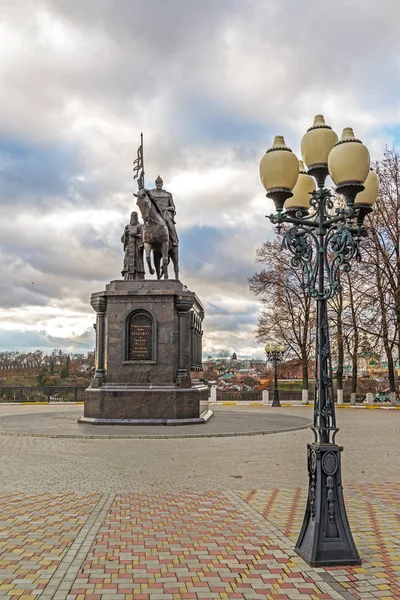Vladimir, Russia - November 05.2015. The monument to St. Prince Vladimir and Fedor — Stock Photo, Image