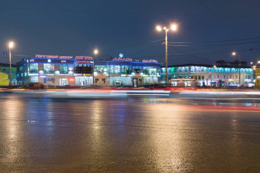 Moskova, Rusya - Ocak 28.2017. Alışveriş merkezleri ve çevrenin Rogozhskaya Zastava genel görünümü