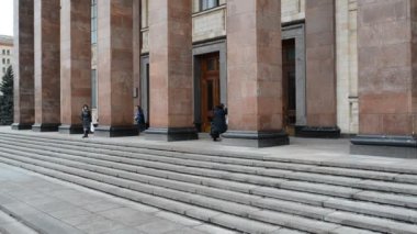Moskova, Rusya - Mart 05.2017. Moskova Devlet Üniversitesi'nde Coğrafya Fakültesi öğrencileri girin