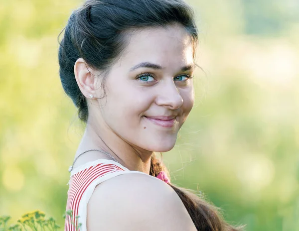 Portrait of beautiful Russian girl in the nature — Stock Photo, Image