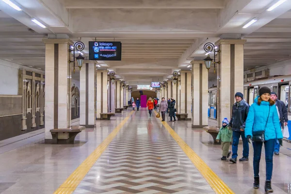 Kazan, Ryssland - mars 25.2017. Inre av tunnelbanestationen Sukonnaya sloboda — Stockfoto