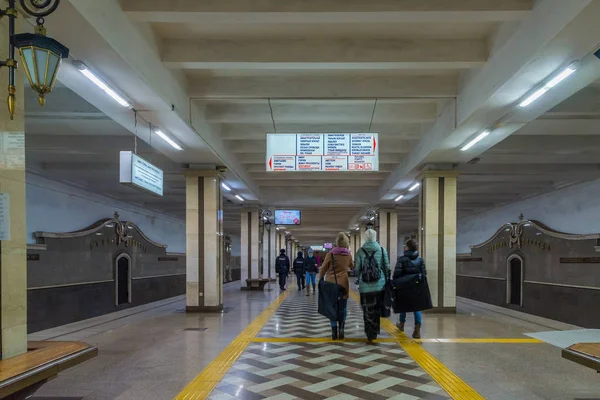 Kazan, Rússia - 25 de março de 2017. Interior da estação de metro Sukonnaya sloboda — Fotografia de Stock