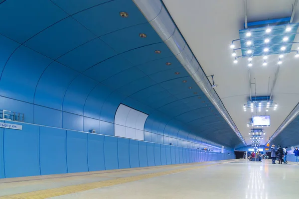 Kazan, Rússia - 25 de março de 2017. Interior da estação de metro Aviastroitelnaya — Fotografia de Stock