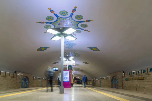 Kazán, Rusia - Marzo 25.2017. Interior de la estación de metro Kremlin — Foto de Stock