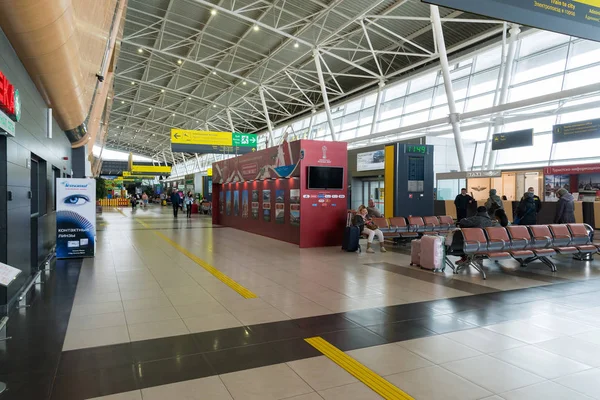 Kazan, Rusland - maart 25.2017. Het interieur van de luchthaven van vertrek zone — Stockfoto