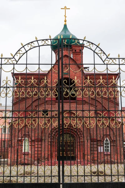 Kazan, Rusland. Kerk van Kazan icoon van de Heilige Maagd Maria — Stockfoto