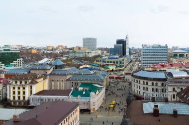 Kazan, Rusya Federasyonu - Mart 28.2017. Tarihi merkezi ve Bauman yayalara Üstten Görünüm