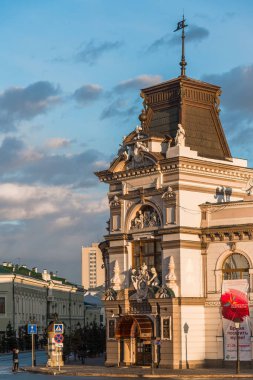 Kazan, Rusya Federasyonu - Mar 26.2017. Kremlin sokakta Tataristan Cumhuriyeti Ulusal Müzesi