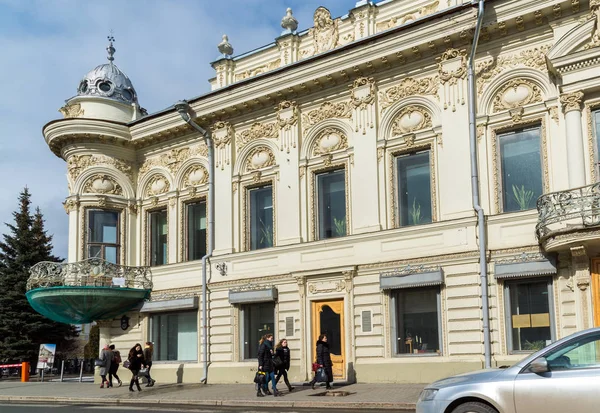 Kazan, Federacja Rosyjska - Mar 28.2017. Biblioteka Narodowa Republiki Tatarstanu, dawny dom Zinaida Ushkova — Zdjęcie stockowe