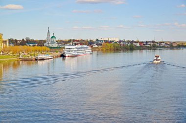 Tver, Rusya Federasyonu - 07.2017 olabilir. Volga Nehri üzerinde gezinti