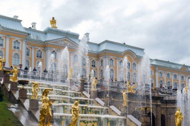 Peterhof, Rusya - Haziran 03.2017. Büyük Art arda Fountain