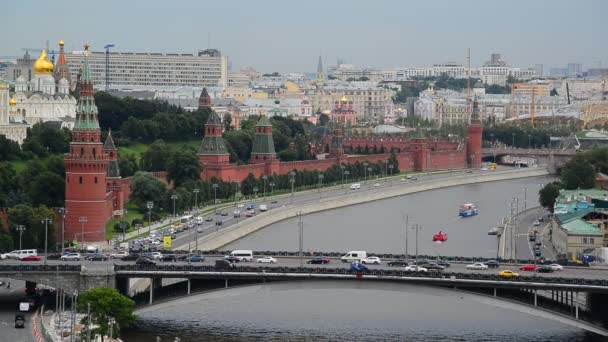 Kremlin ve nehir Moskva, Rusya Federasyonu — Stok video