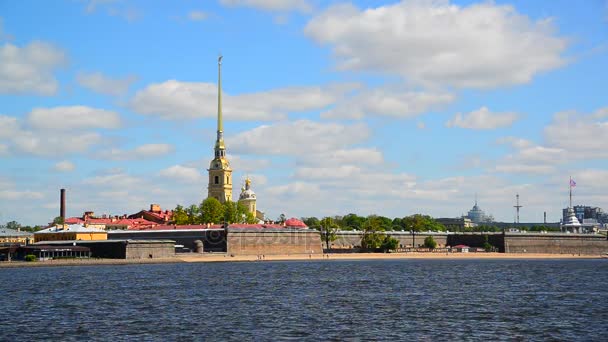 St. Petersburg, Russia - June 03. 2017. Peter and Paul Fortress and river Neva — Stock Video