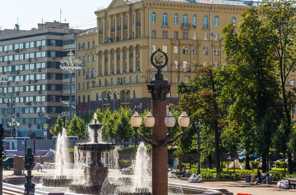 Moskova, Rusya - Ağustos 31.2017. Çeşmeler Puşkin Meydanı — Stok fotoğraf