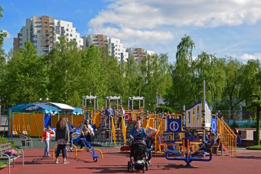 Khimki, Rusya Federasyonu - 30.2017 olabilir. Çocuk Bahçesi insanlara