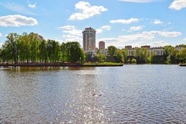 Kenti Khimki Moscow kanal tarafındaki. Rusya.